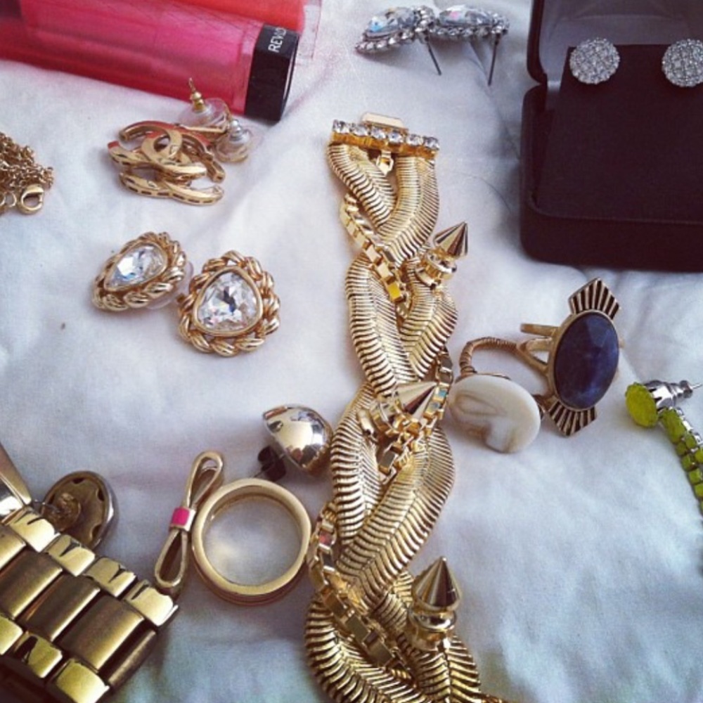 ✖️Courtney Lee Collection gold spike bracelet